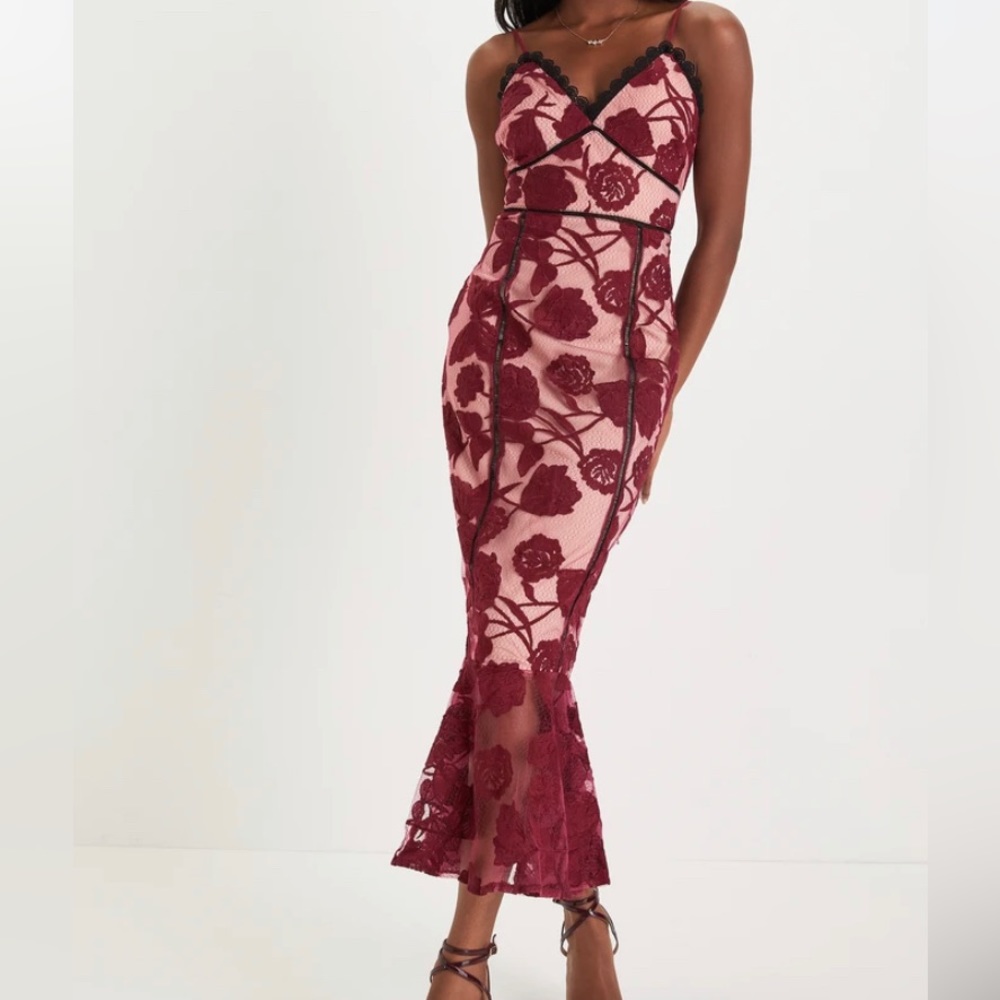 Lulus burgundy floral mesh lace trumpet dress